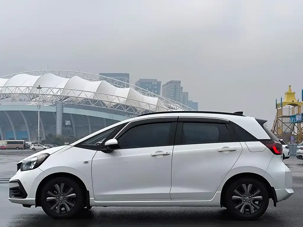 Honda Fit — фото 6