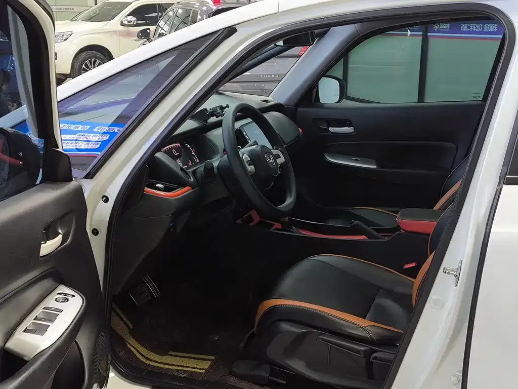 Honda Fit — фото 8