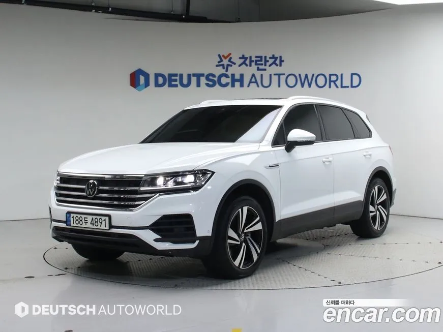 Volkswagen Touareg 2021 из KR, фото 1