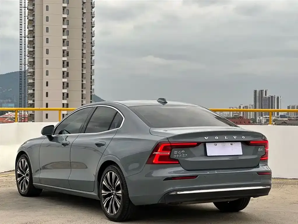 Volvo S60 2022 из CN, фото 6