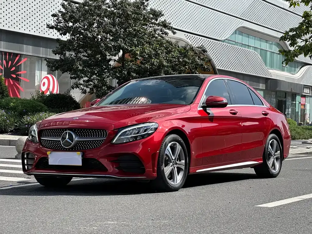 Mercedes-Benz C-Class — фото 1