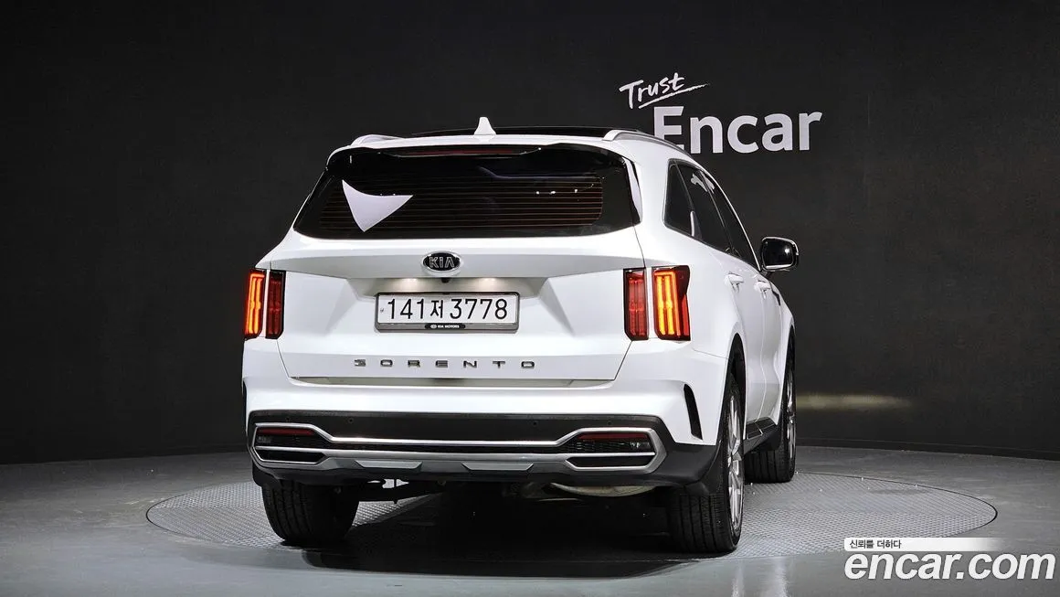 Kia Sorento — фото 4