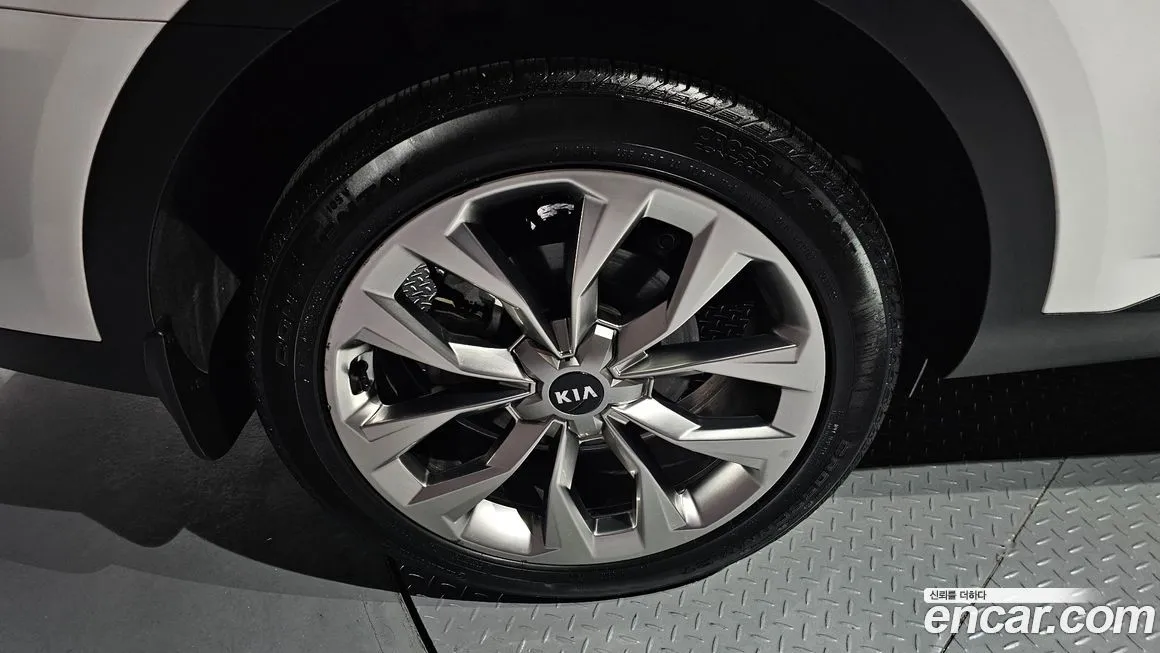 Kia Sorento — фото 5