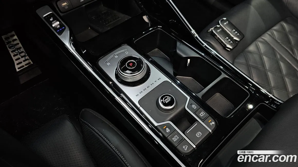 Kia Sorento — фото 9