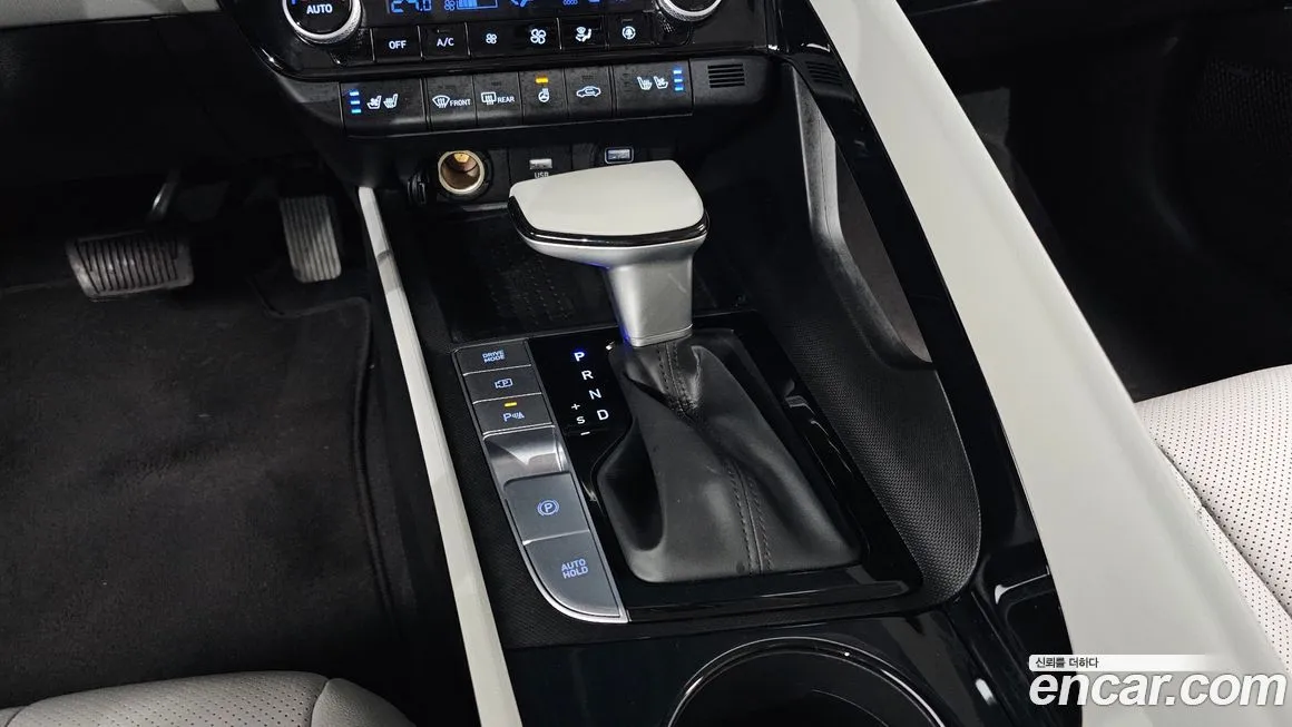 Hyundai AVANTE — фото 9
