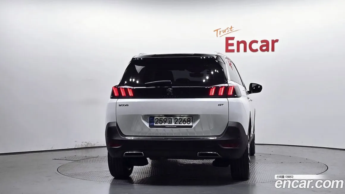 Peugeot 5008 2022 из KR, фото 4