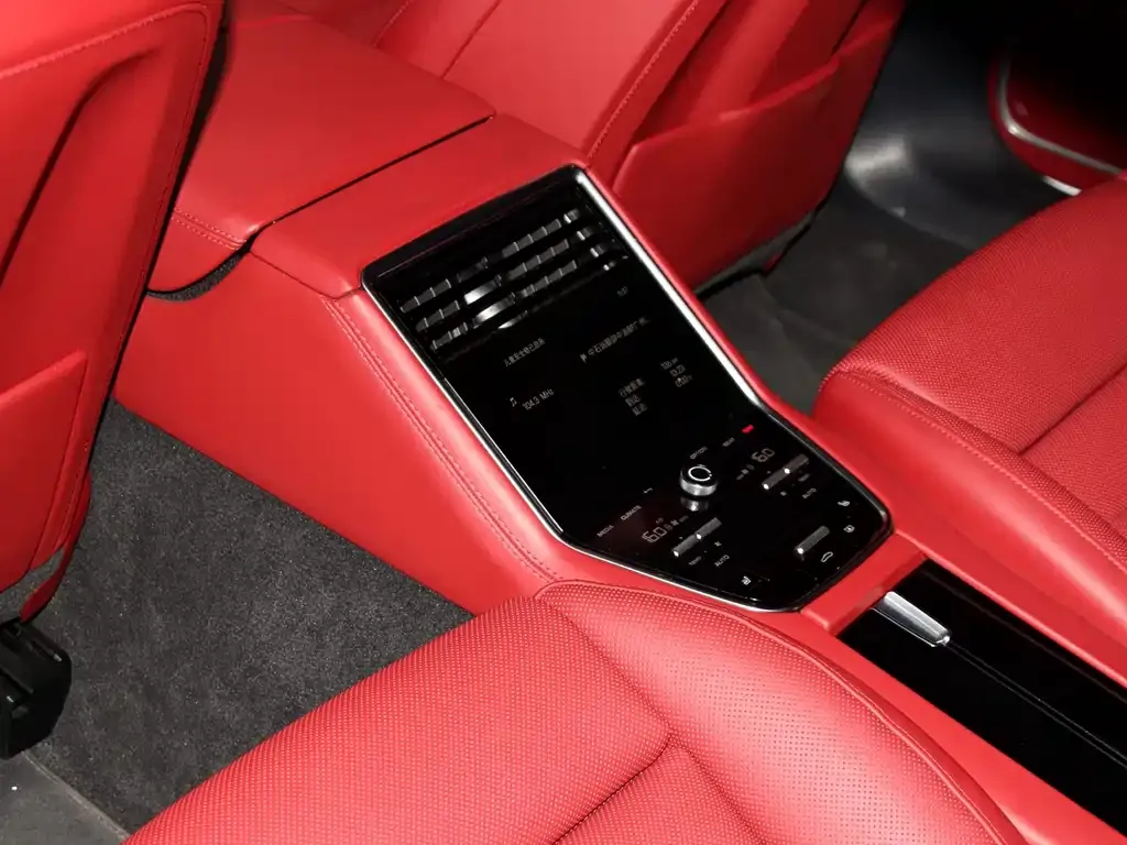 Porsche Panamera 2023 из CN, фото 8