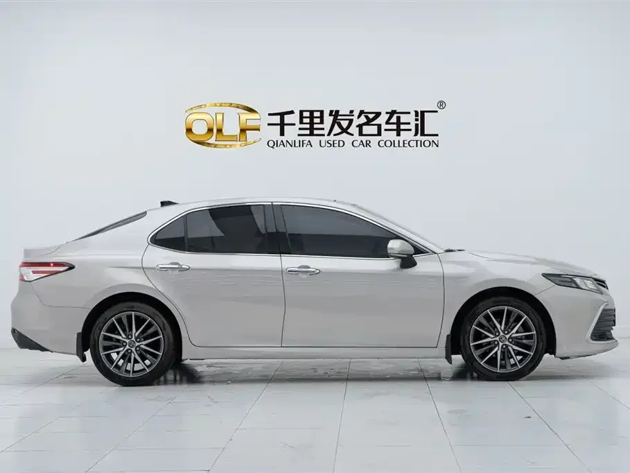 Toyota Camry 2021 из CN, фото 7