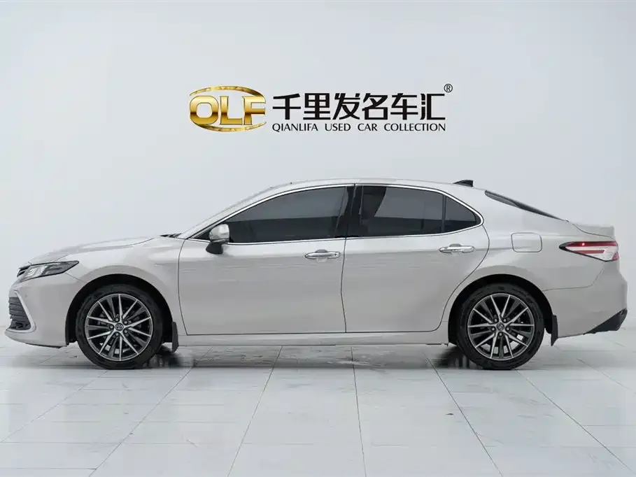 Toyota Camry 2021 из CN, фото 8