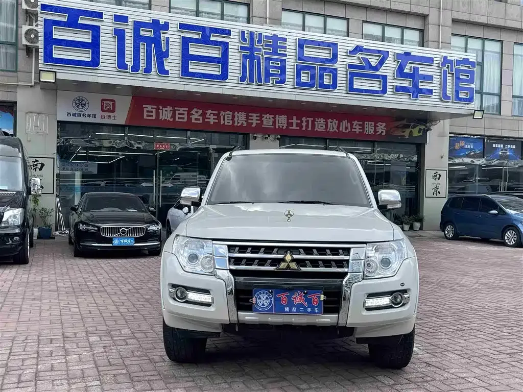 Mitsubishi Pajero (Import) 2022 из CN, фото 2