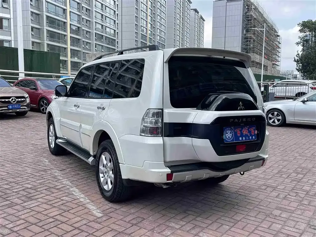 Mitsubishi Pajero (Import) 2022 из CN, фото 4