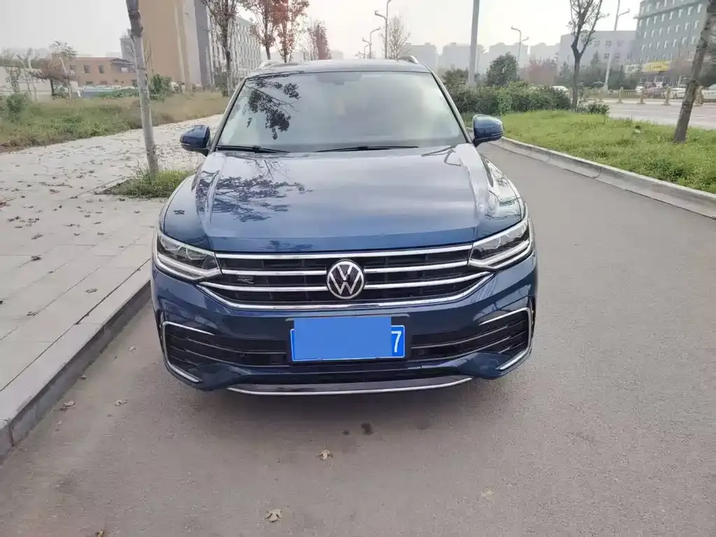 Volkswagen Tiguan L 2022 из CN, фото 3