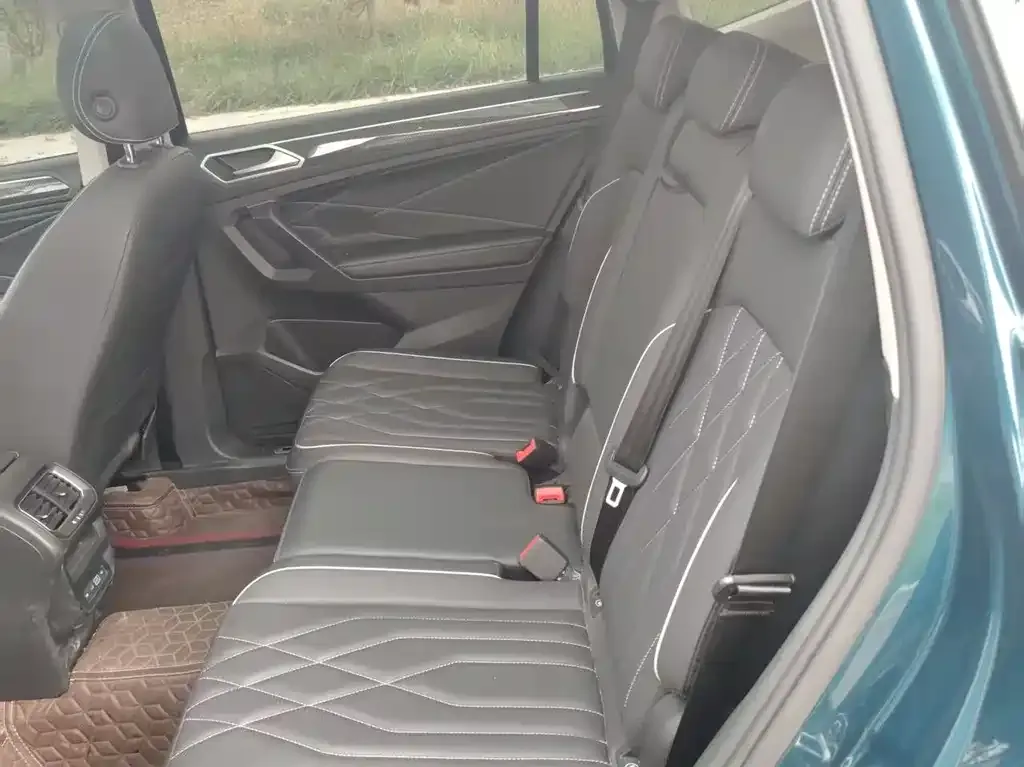 Volkswagen Tiguan L 2022 из CN, фото 9