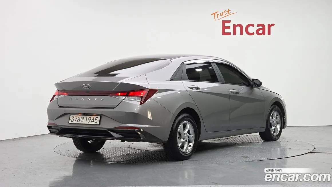 Hyundai AVANTE 2022 из KR, фото 2