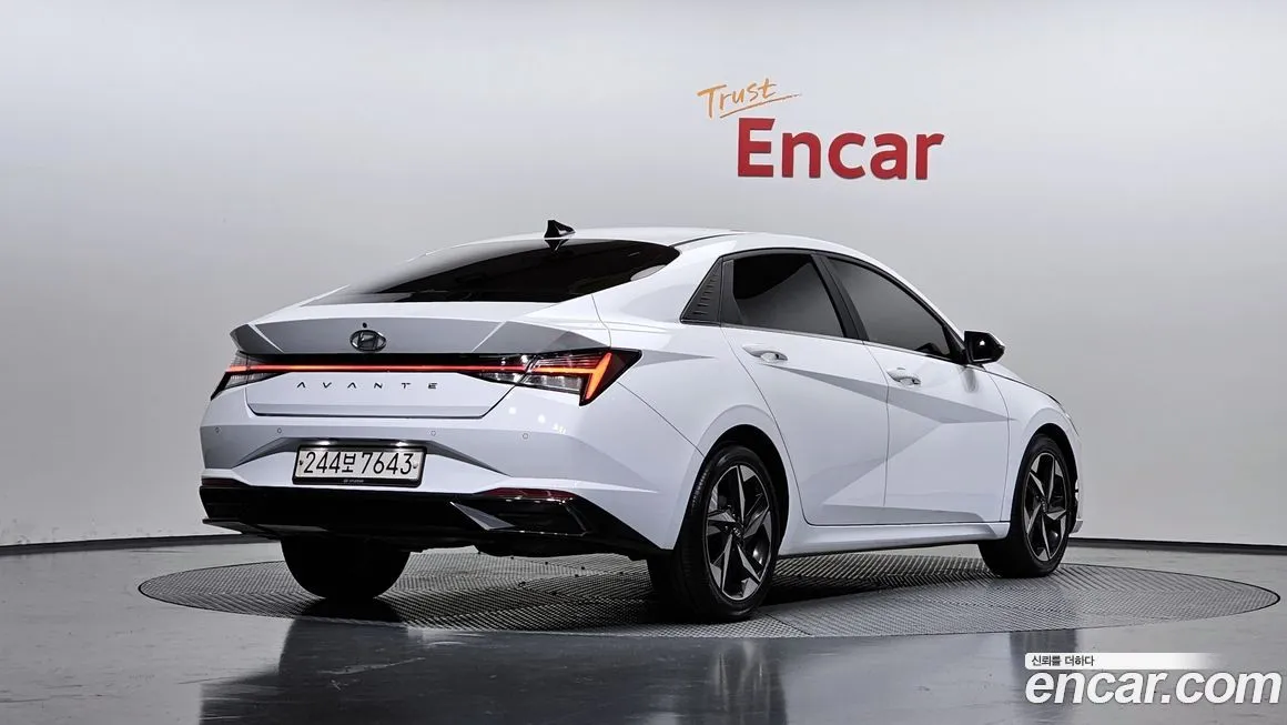 Hyundai AVANTE — фото 2
