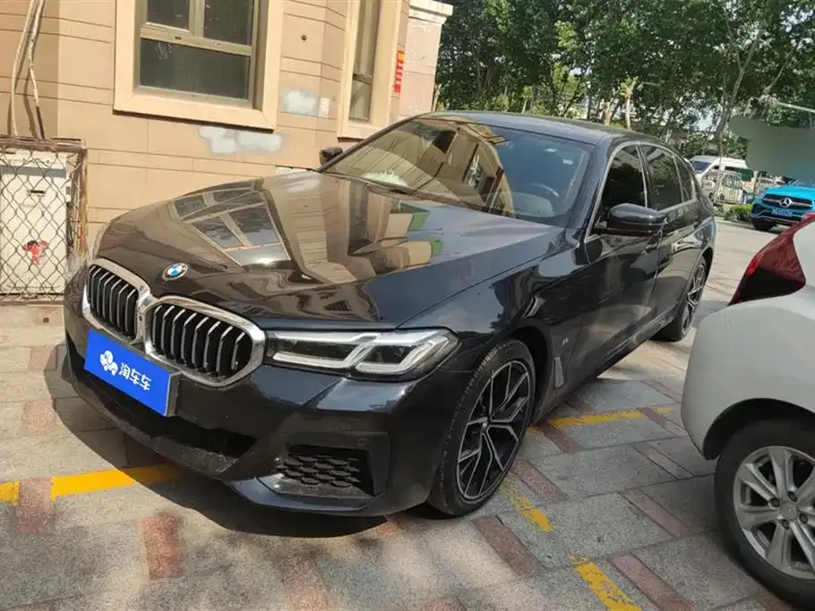 BMW 5 Series 2023 из CN, фото 1