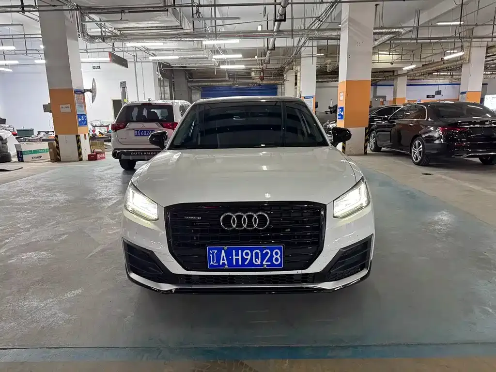 Audi Q2L 2021 из CN, фото 2