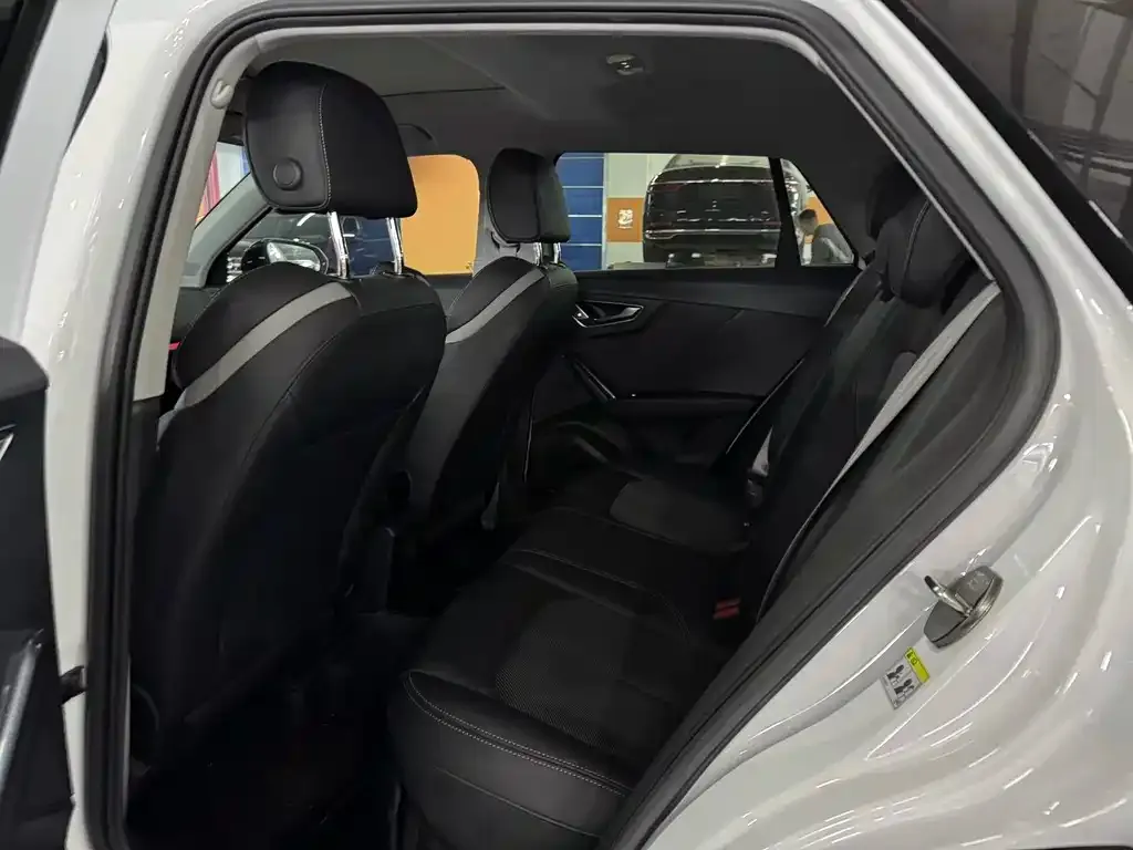 Audi Q2L 2021 из CN, фото 6