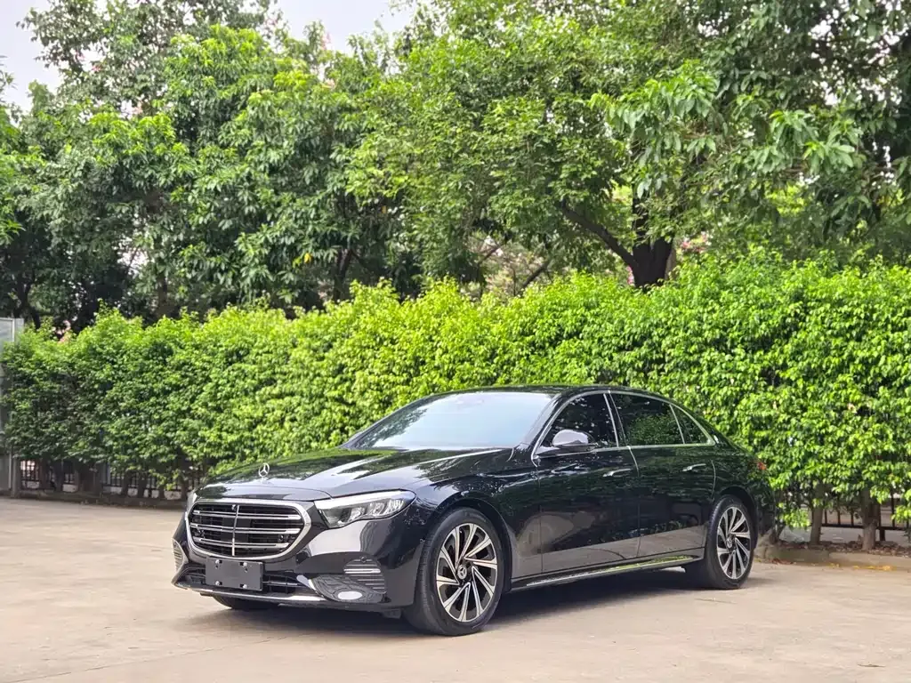 Mercedes-Benz E-Class 2024 из CN, фото 2