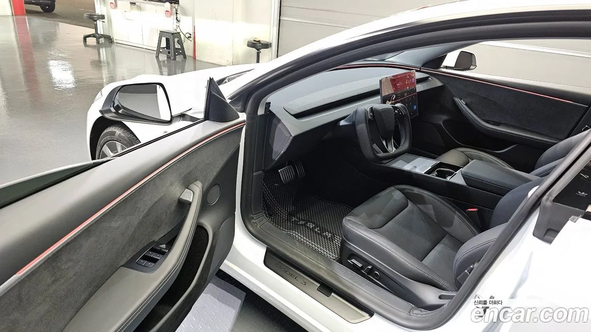 Tesla Model 3 2025 из KR, фото 10