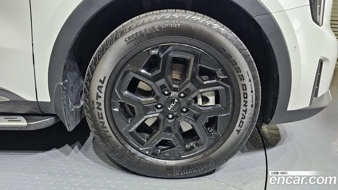 Kia Sorento — фото 5