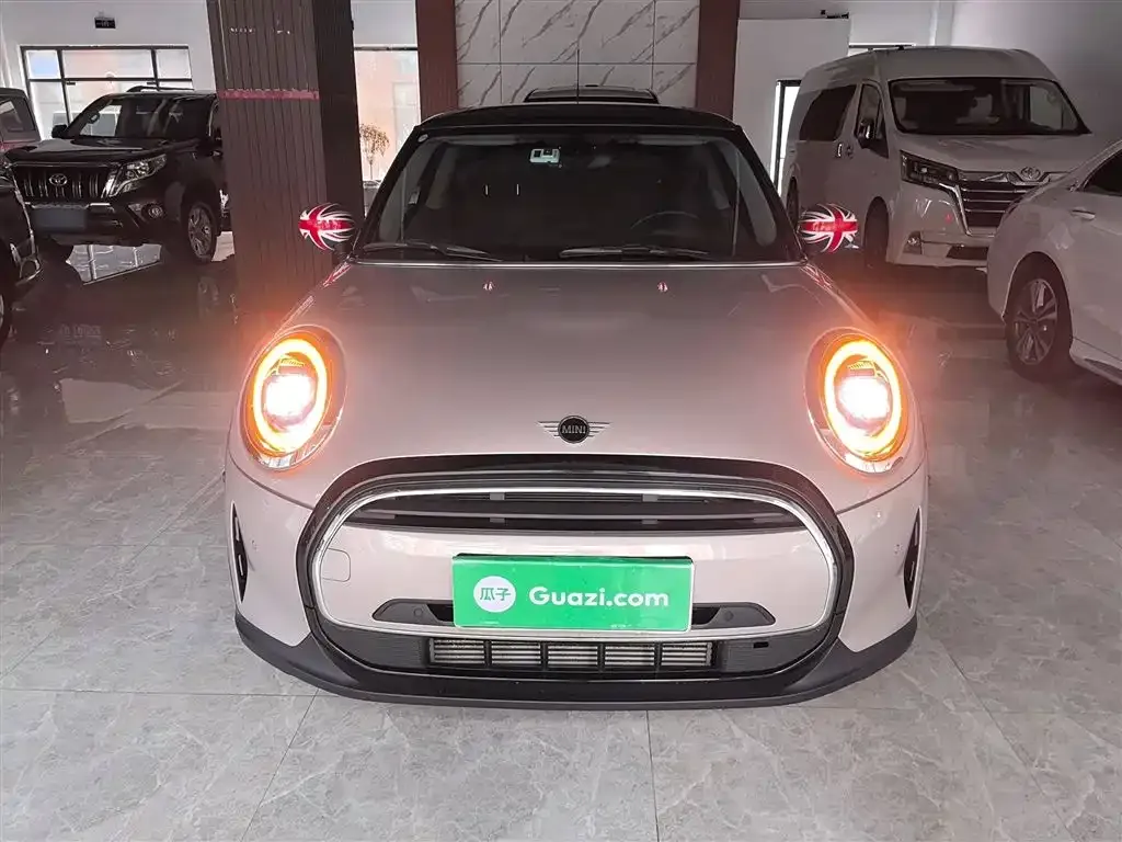 MINI Cooper (3-door) 2023 из CN, фото 3