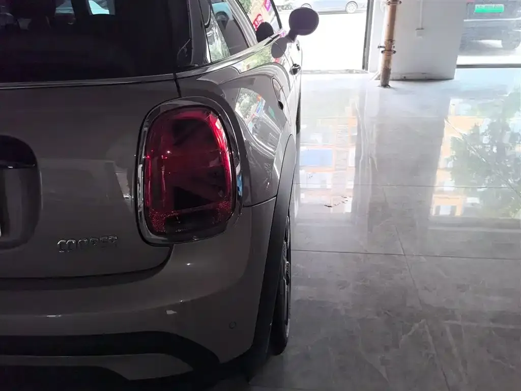 MINI Cooper (3-door) 2023 из CN, фото 8