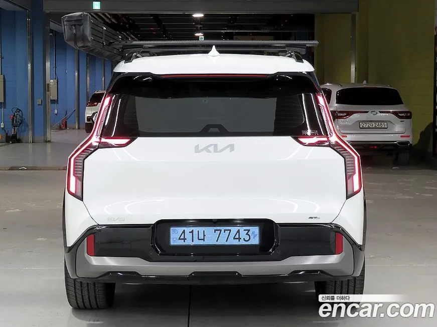 Kia EV9 — фото 3