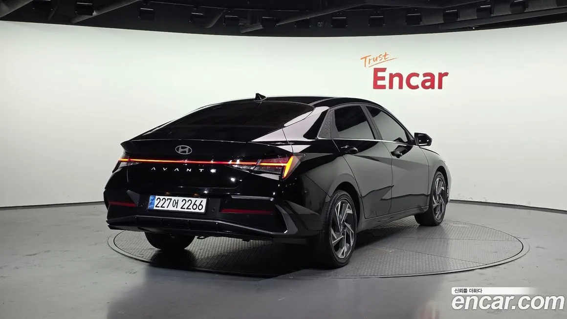 Hyundai AVANTE 2024 из KR, фото 2