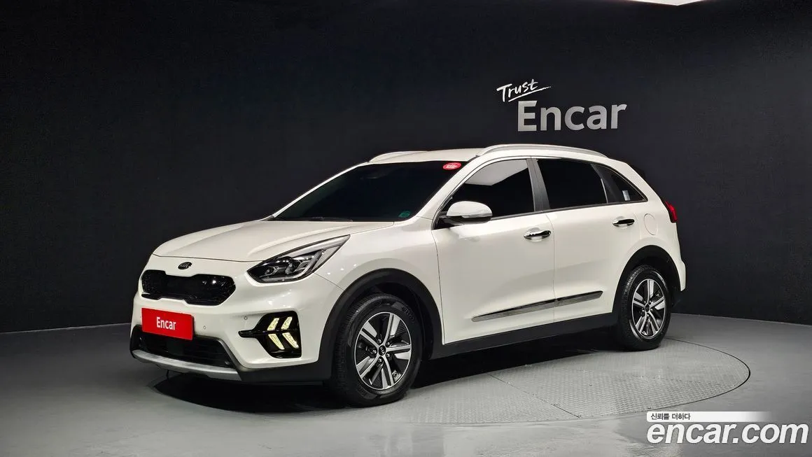Kia Niro — фото 1