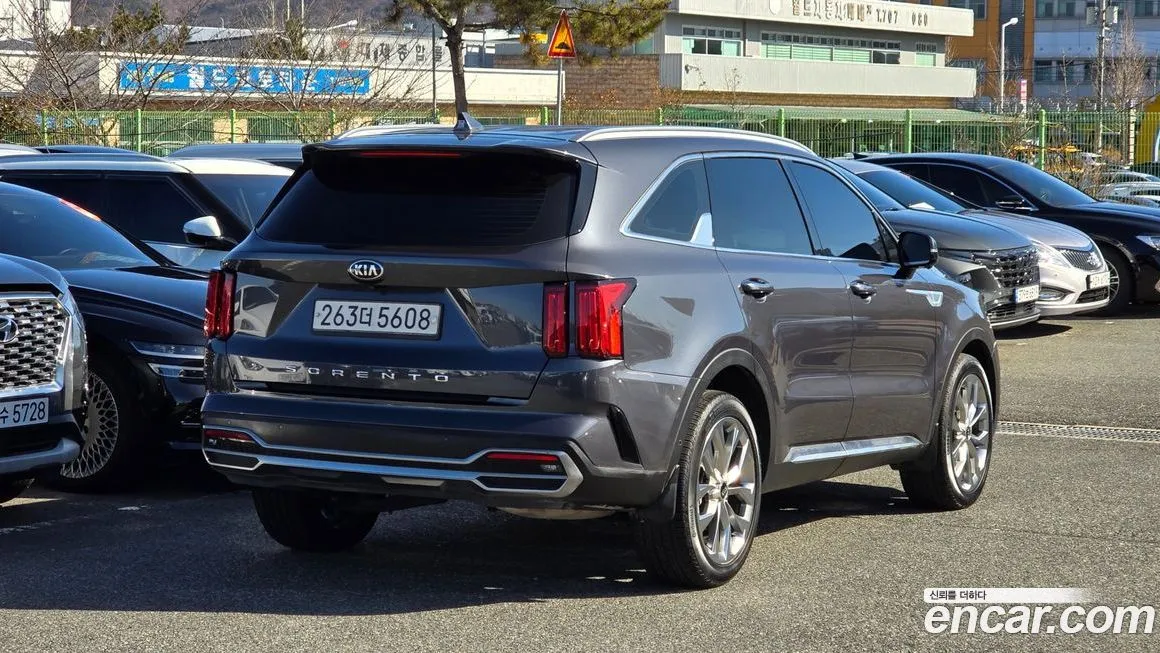 Kia Sorento — фото 4