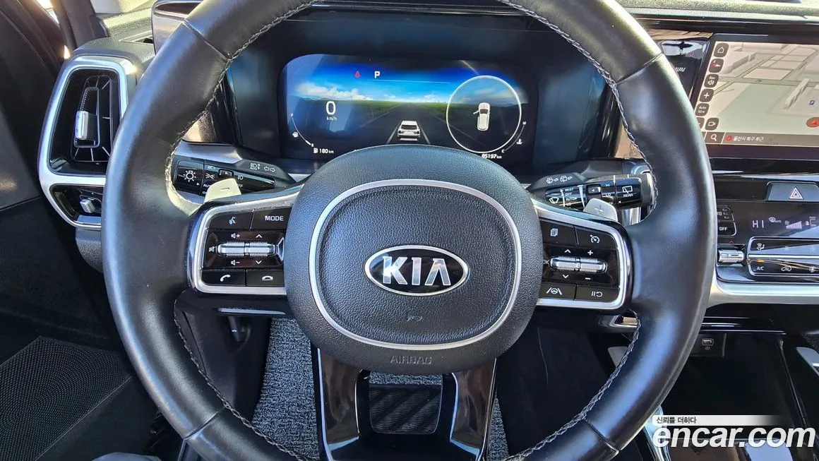 Kia Sorento — фото 7
