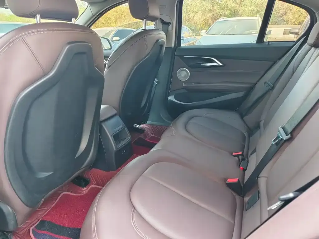 BMW 1 Series 2022 из CN, фото 5