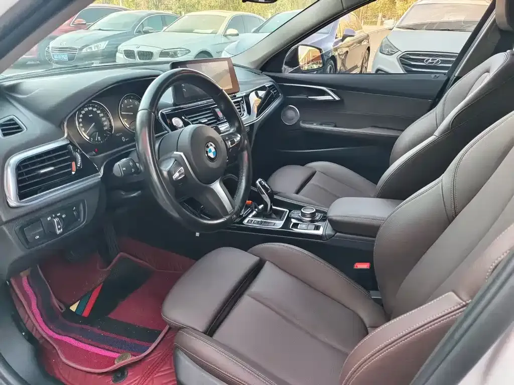 BMW 1 Series 2022 из CN, фото 6