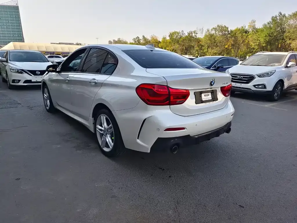 BMW 1 Series 2022 из CN, фото 7