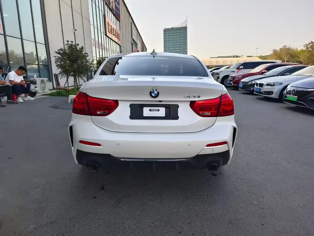 BMW 1 Series 2022 из CN, фото 8