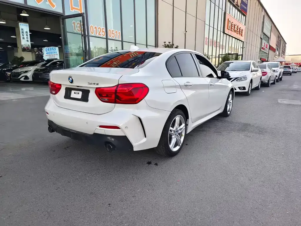 BMW 1 Series 2022 из CN, фото 9