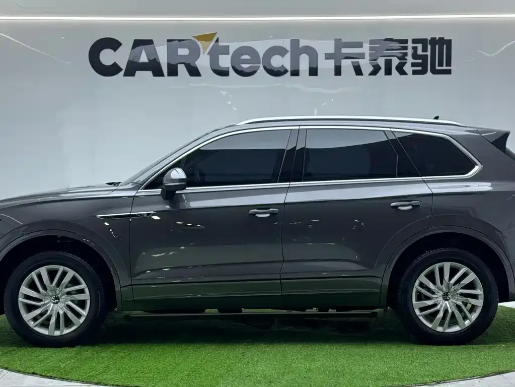 Volkswagen Touareg 2024 из CN, фото 3