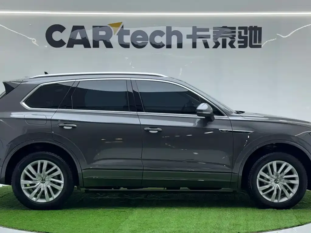 Volkswagen Touareg 2024 из CN, фото 4