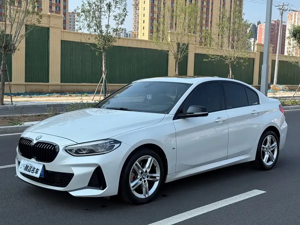BMW 1 Series — фото 1