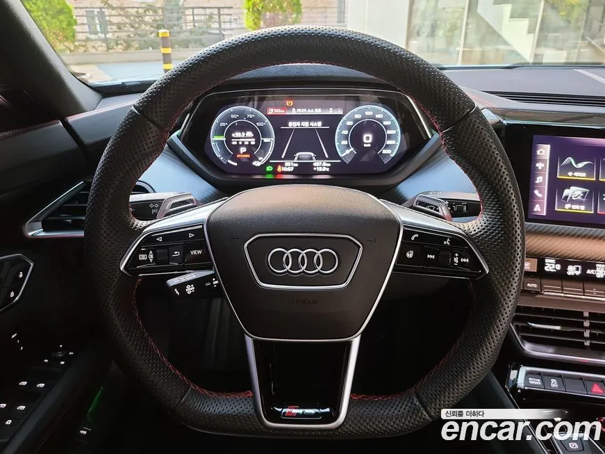Audi RS e-tron GT 2023 из KR, фото 7