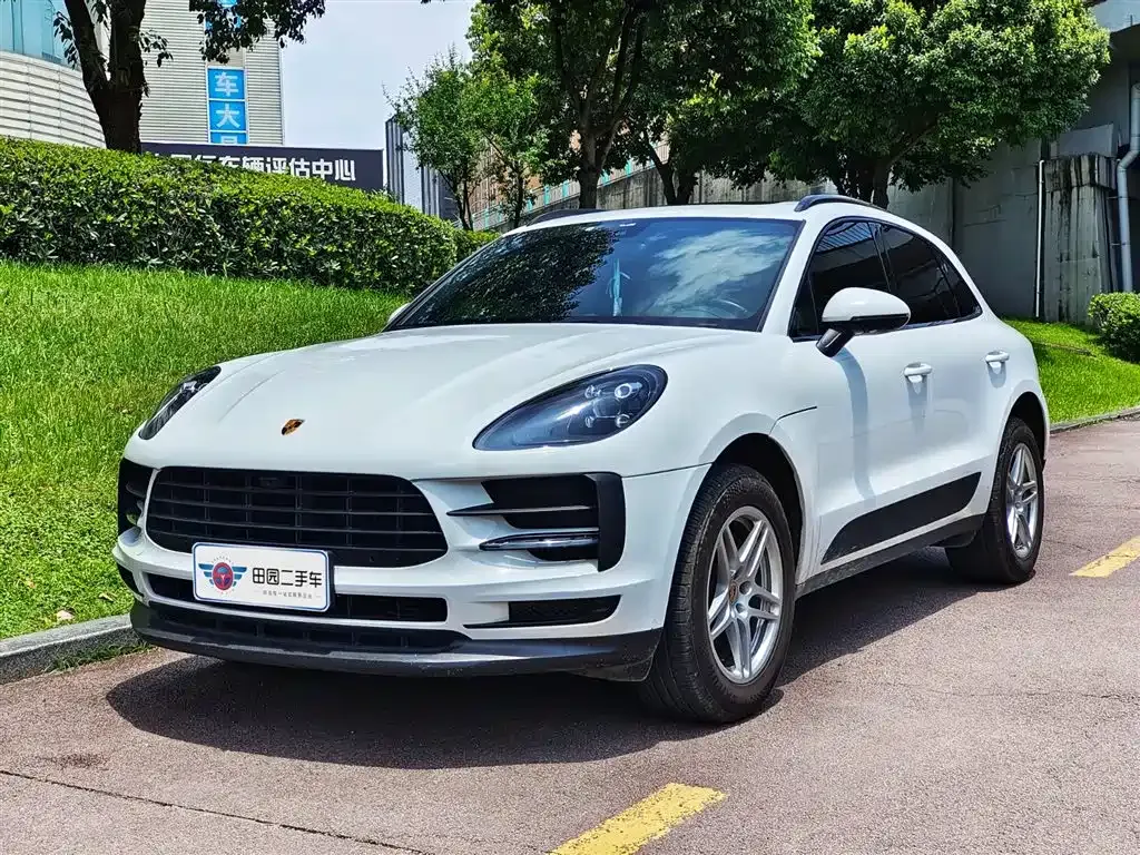 Porsche Macan — фото 1