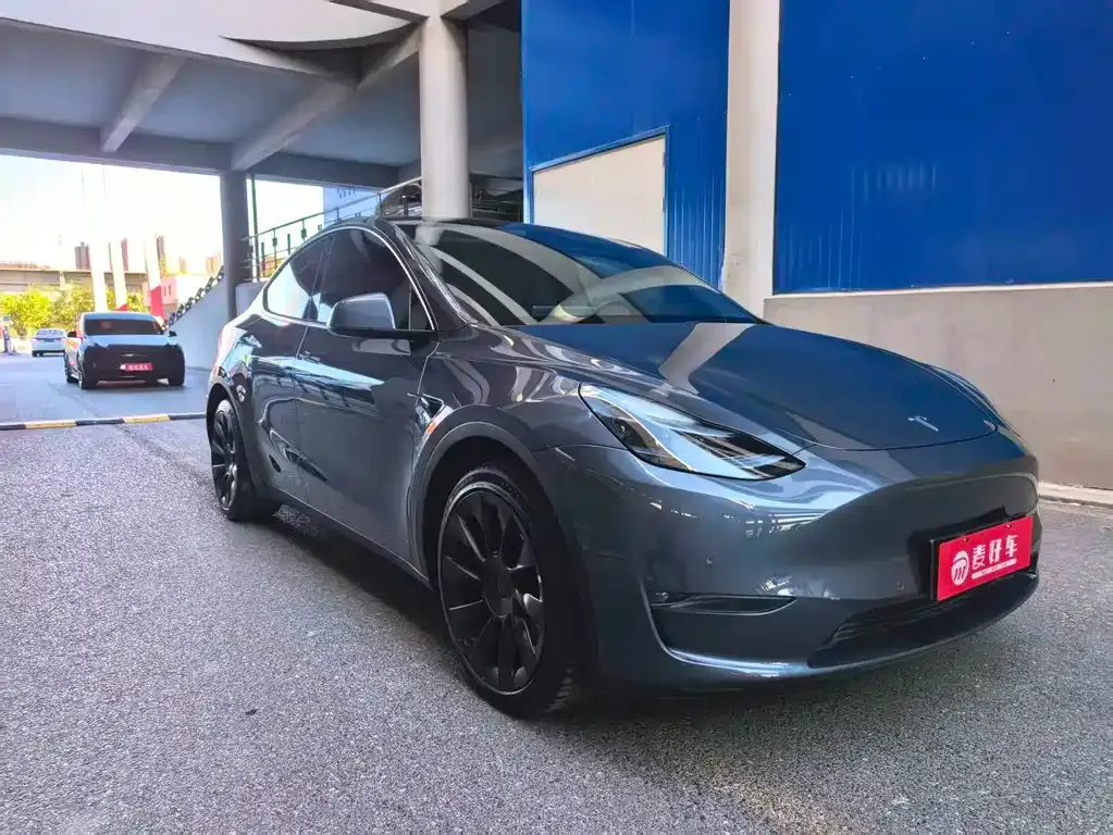 Tesla Model Y 2023 из CN, фото 3