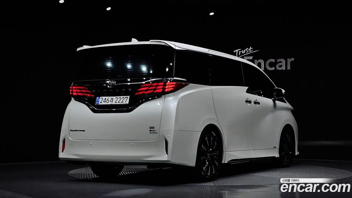Toyota Alphard 2024 из KR, фото 2