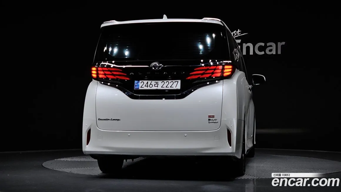 Toyota Alphard 2024 из KR, фото 4