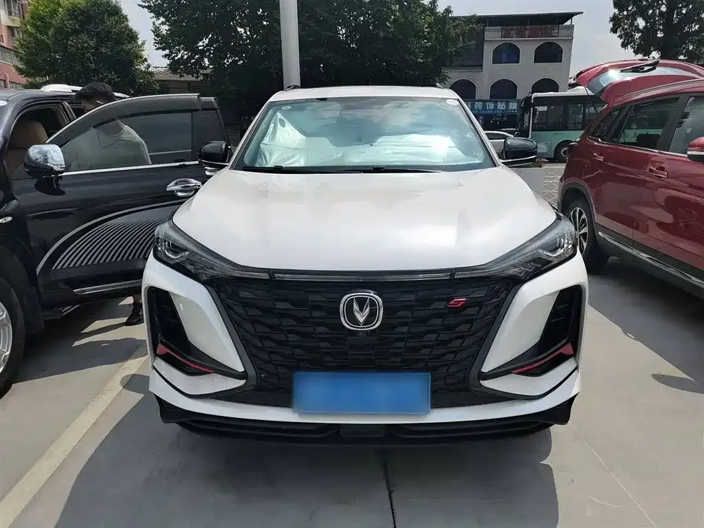 Changan CS75 PLUS — фото 3