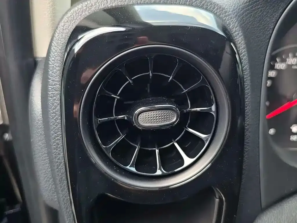 Mercedes-Benz Vito 2025 из CN, фото 6