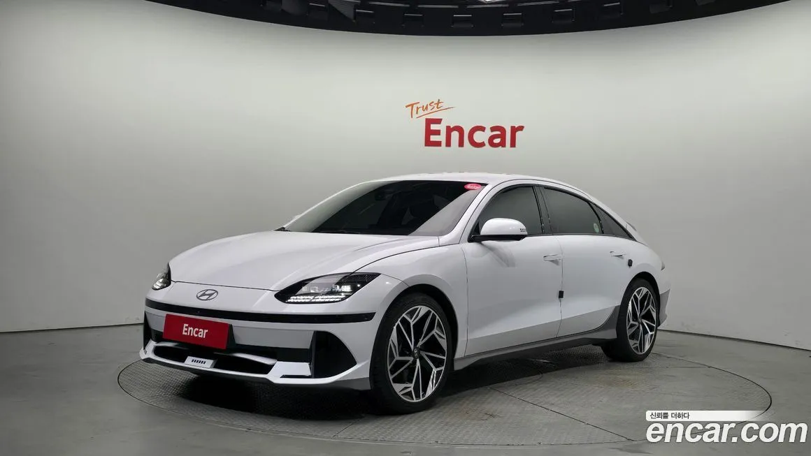 Hyundai Ioniq6 — фото 1