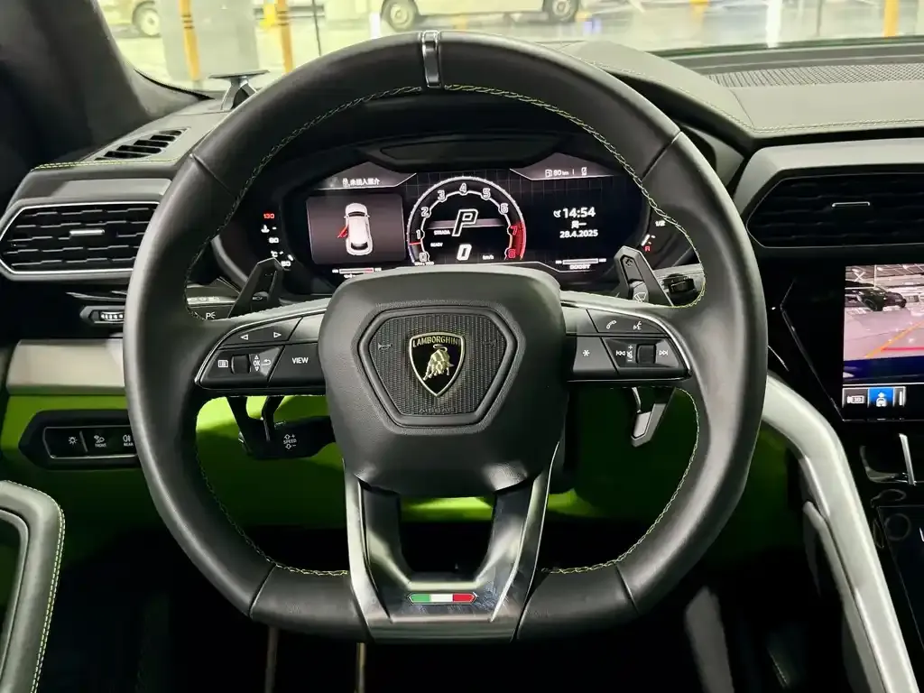 Lamborghini Urus 2023 из CN, фото 9