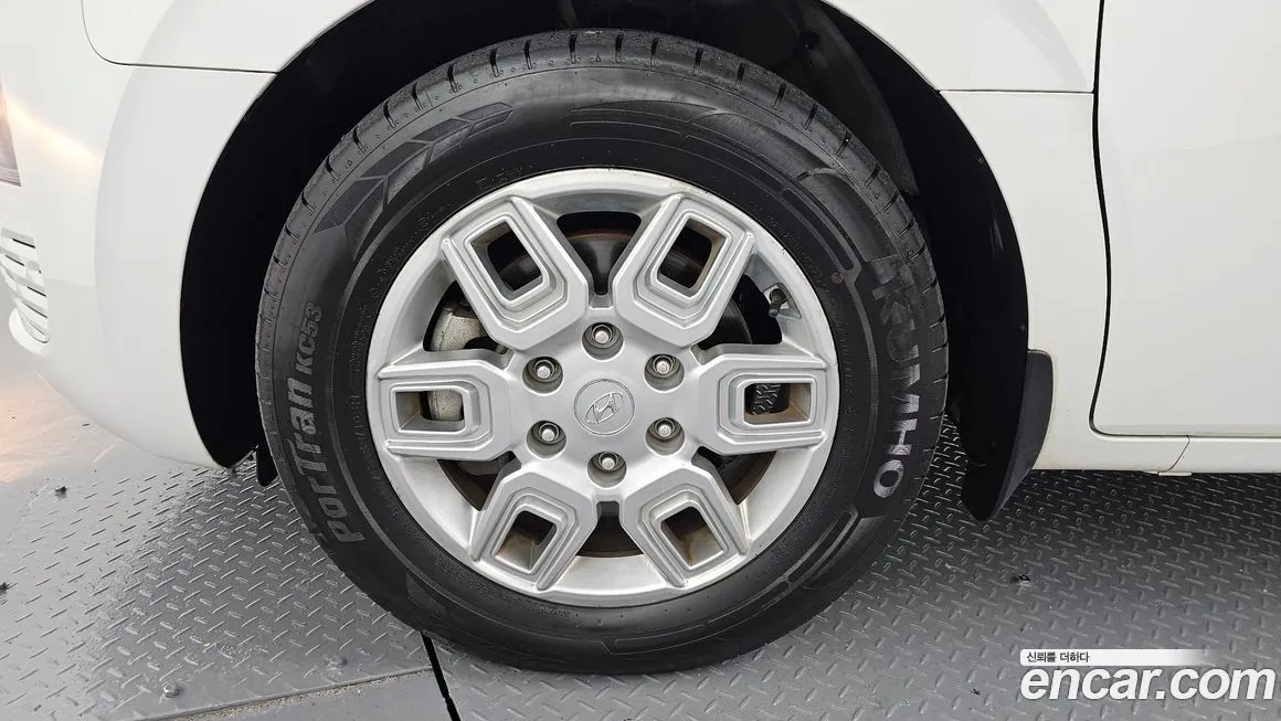 Hyundai Staria 2023 из KR, фото 5